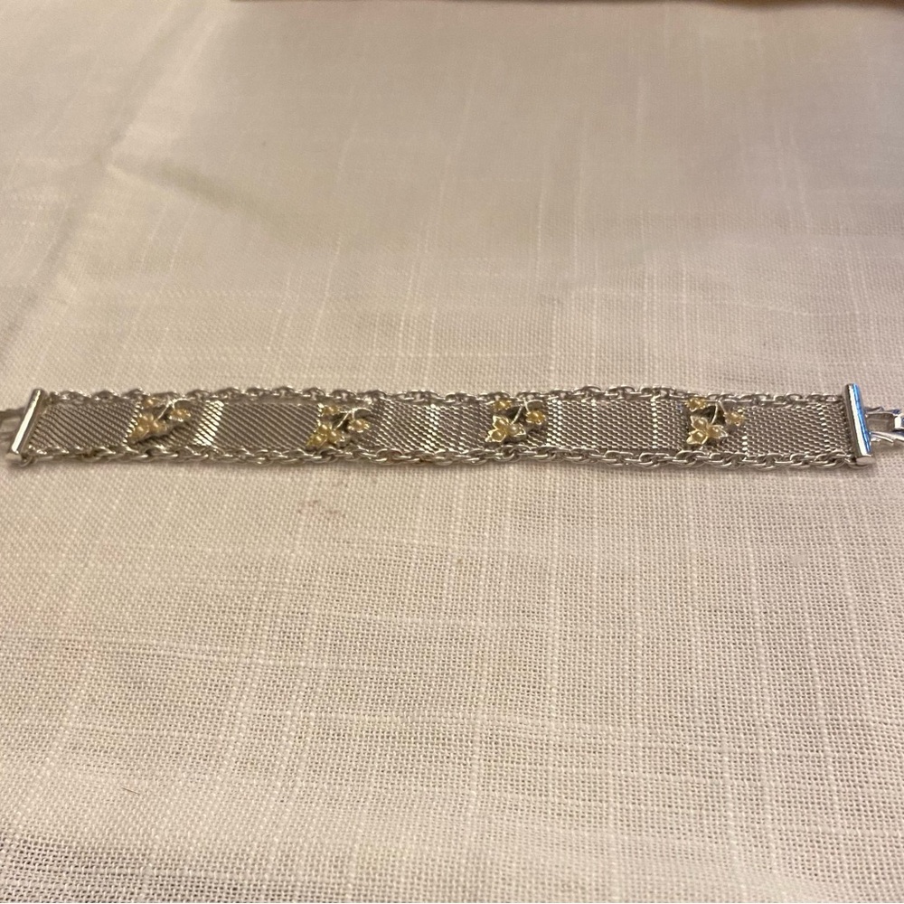 Elegant Vintage Silvertone Mesh Bracelet With Delicate Faux Pearls Signed Lisa.